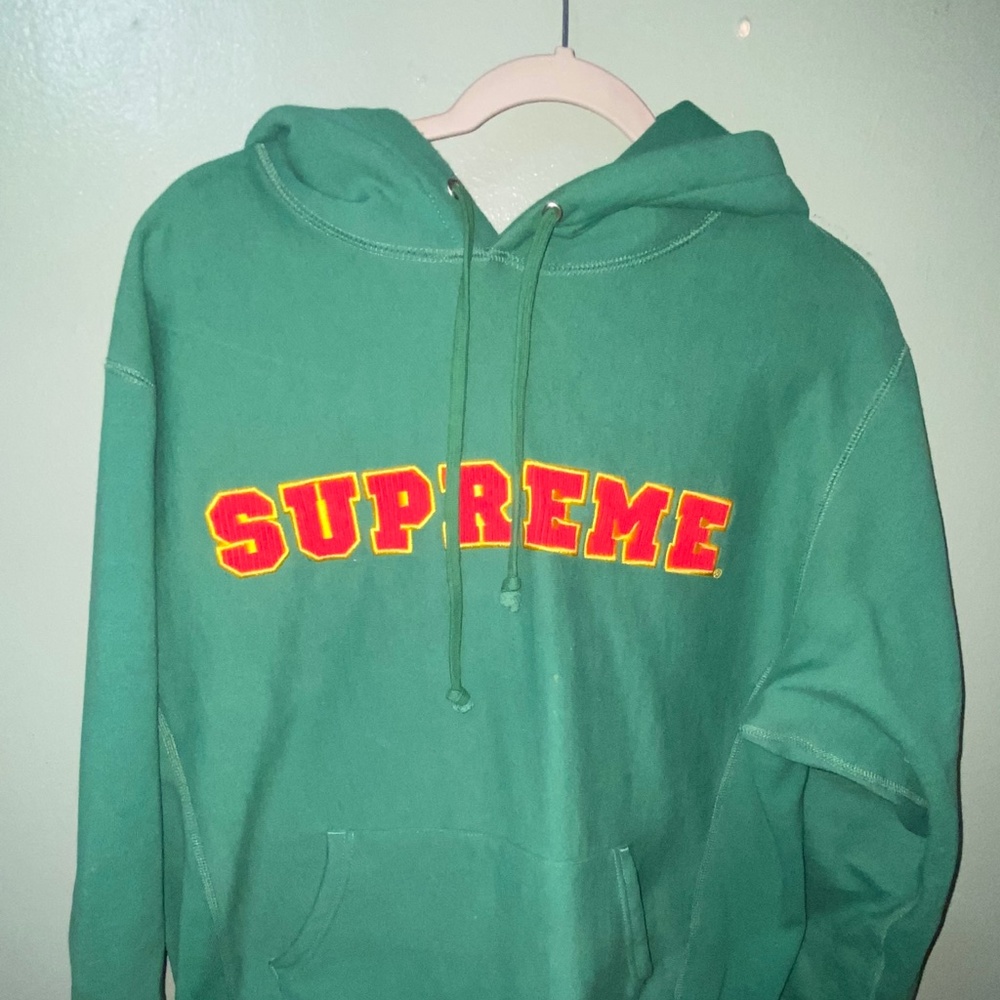 Supreme hoodie size large